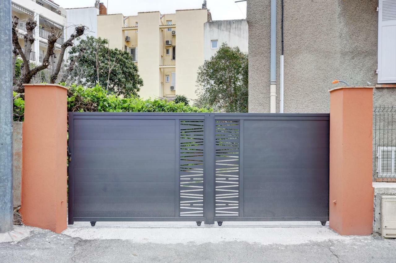 L'Amandine ,45 M2 Terrasse Et Garage Centre Ville Saint-Raphael (Var) Exterior foto