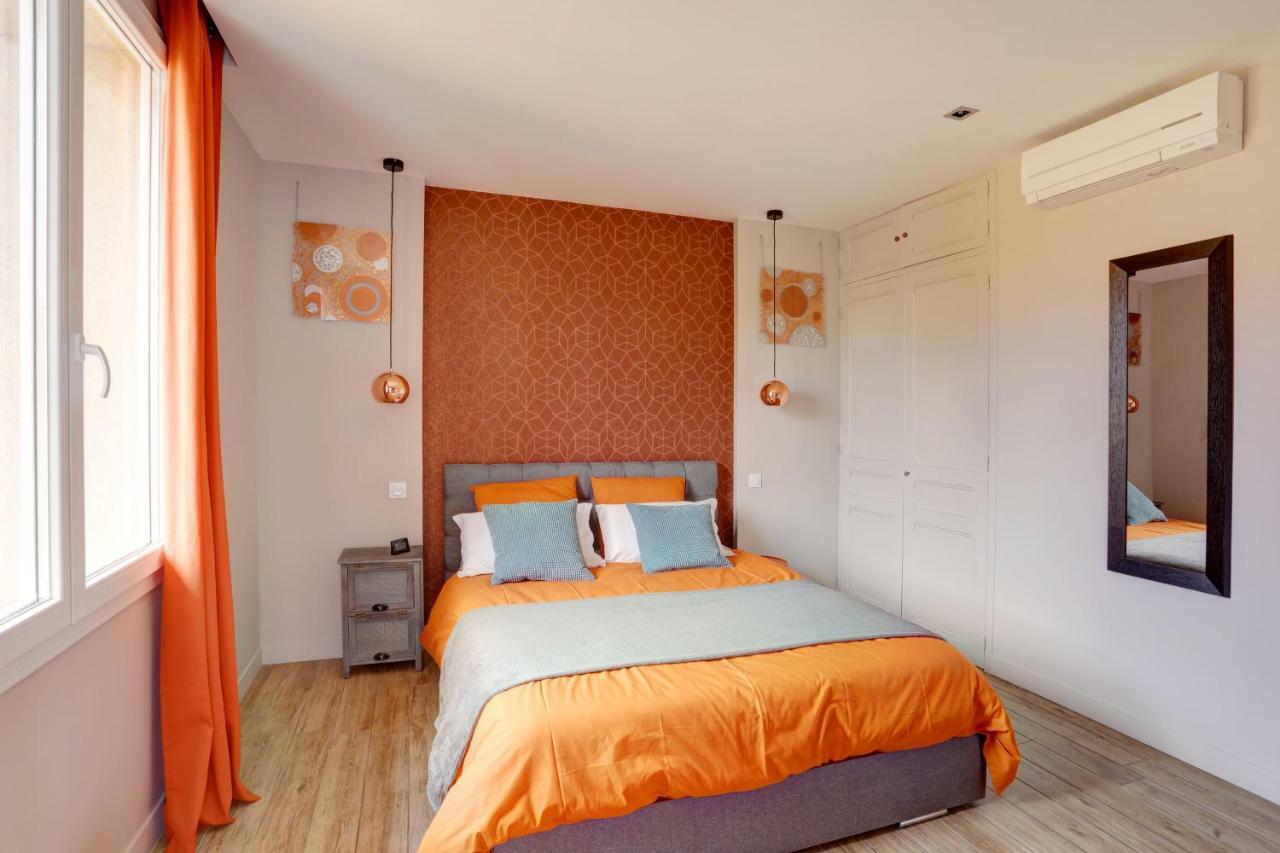 L'Amandine ,45 M2 Terrasse Et Garage Centre Ville Saint-Raphael (Var) Exterior foto