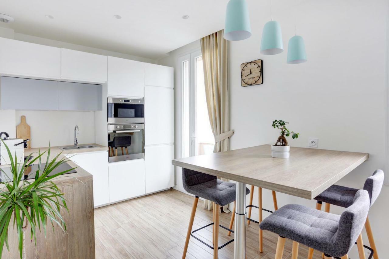 L'Amandine ,45 M2 Terrasse Et Garage Centre Ville Saint-Raphael (Var) Exterior foto